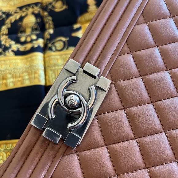 Chanel - Picture 7 of 11